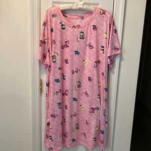 Adorable JOYSPUN Nightgown        Coffee Cup Fabric ☕️ 🩷☕️